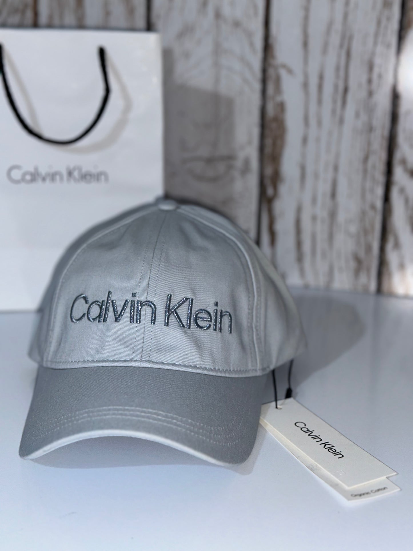 Cap women sky Calvin Klein